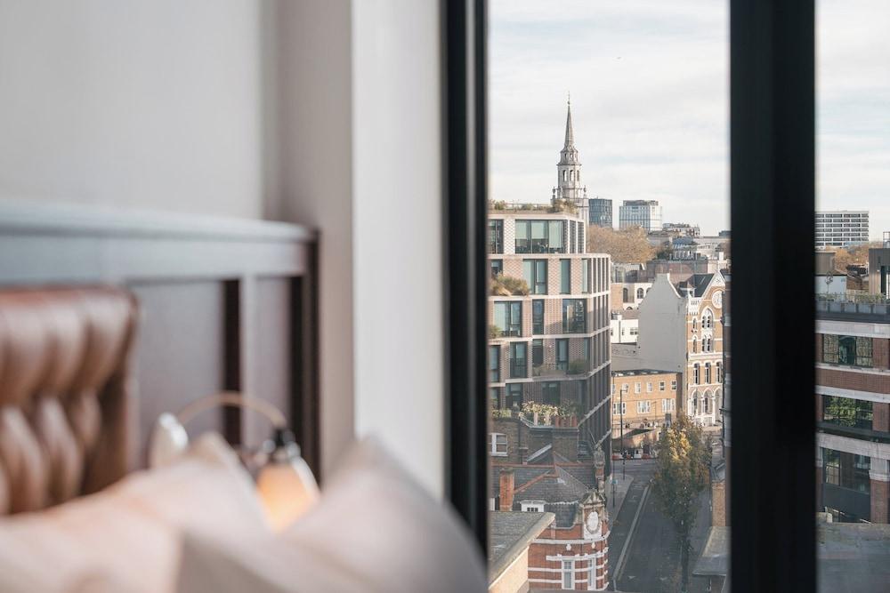 Ruby Stella Hotel London - Tap to explore photos