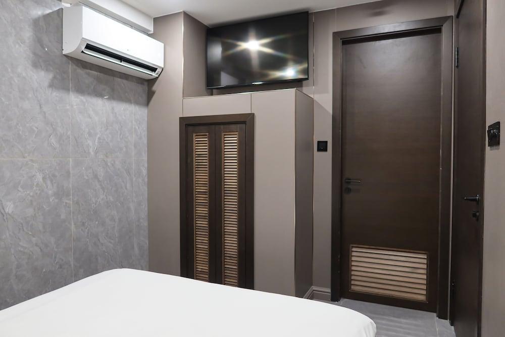 Recharge Residences Room Type - Junior Apartment