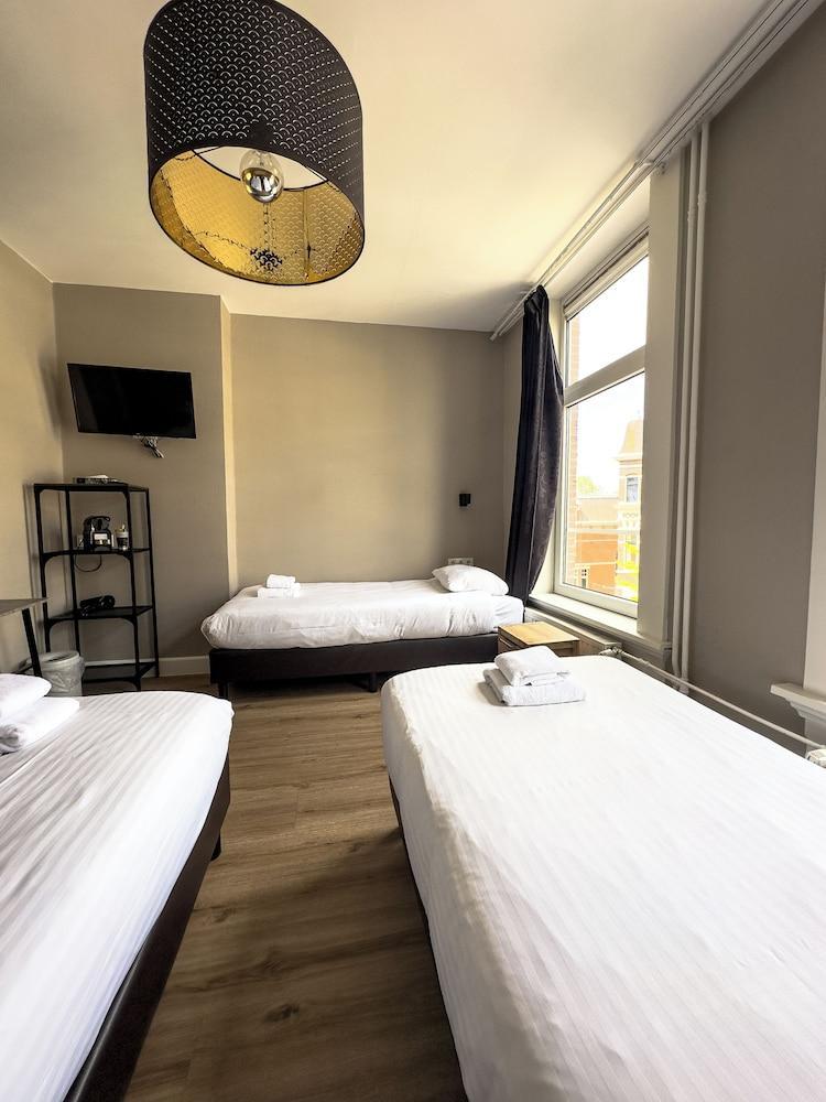 Hotel Vondel Garden - Digital Access Room Type - Standard Quadruple Room