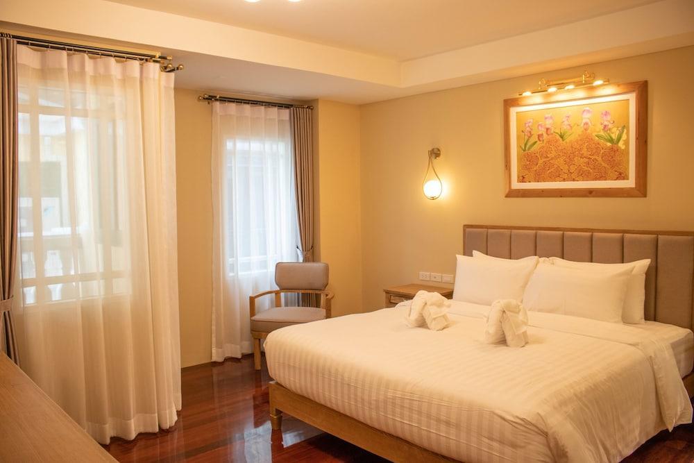 Siri Ratchadamnoen Bangkok Hotel Room Type - Deluxe Double Room