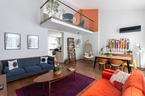 Bright Loft with 3 bedrooms and terrace in Galata Room Type - Three-Bedroom Apartment