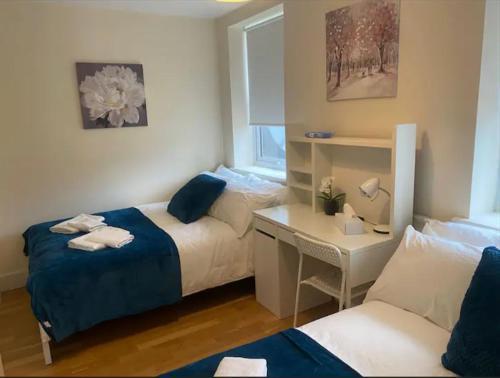 Cosy Private Rooms in Euston Square, Central London