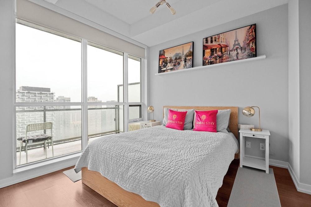 Modern Lillian Street Condos Midtown Toronto Room Type - Superior Apartment, 1 Bedroom, City View