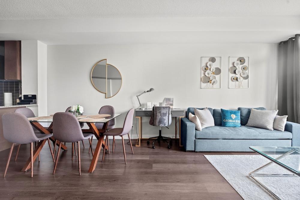 Modern Lillian Street Condos Midtown Toronto Room Type - Executive Apartment, 1 Bedroom, Pool Access, City View