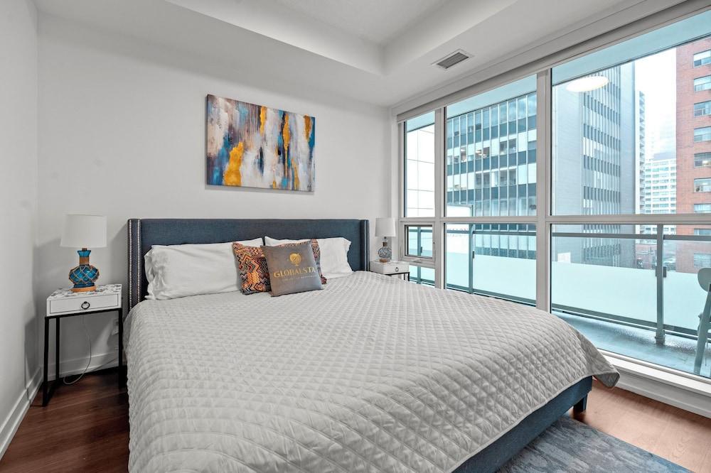 Modern Lillian Street Condos Midtown Toronto Room Type - Superior Apartment, 2 Bedrooms, Pool Access, Park View