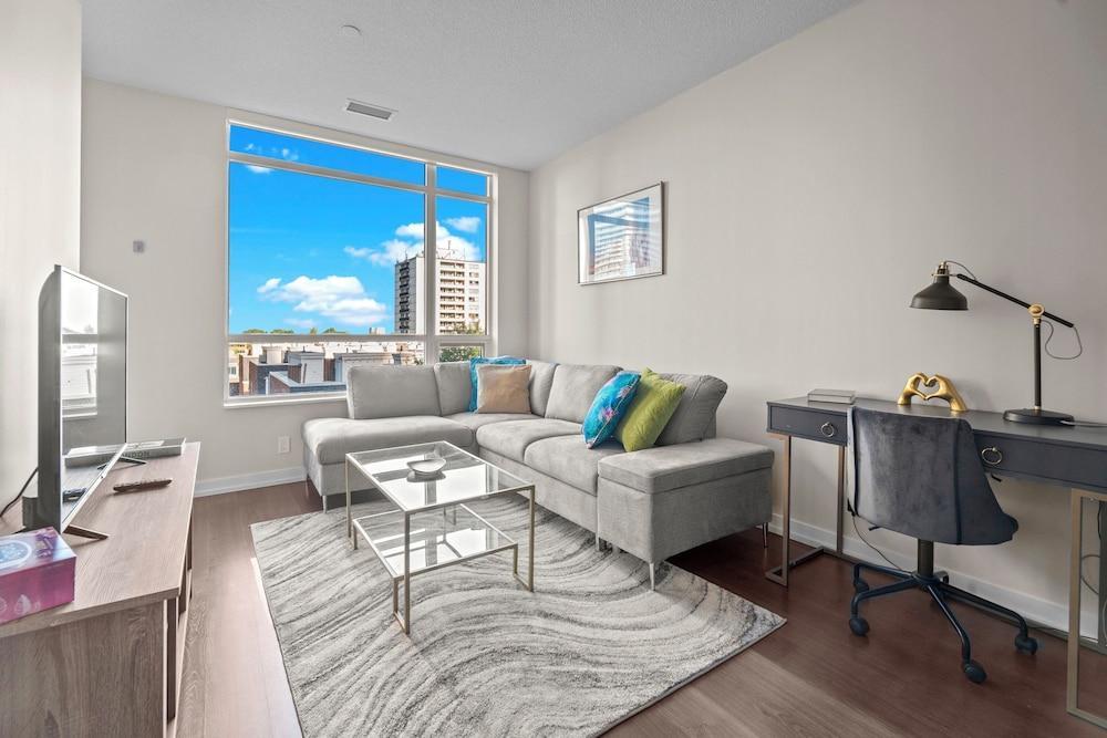 Modern Lillian Street Condos Midtown Toronto Room Type - Design Apartment, 2 Bedrooms, Pool Access, Park View