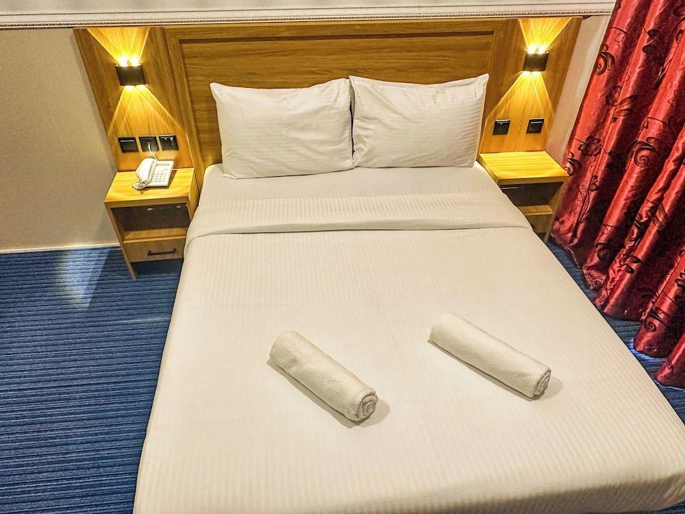 Tamarind Hotel Room Type - Standard Room