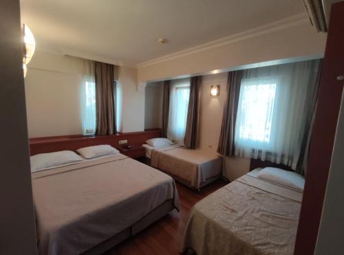 Hotel Nayla