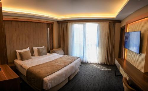 THE PARK HOTEL Room Type - Double Room with Spa Bath