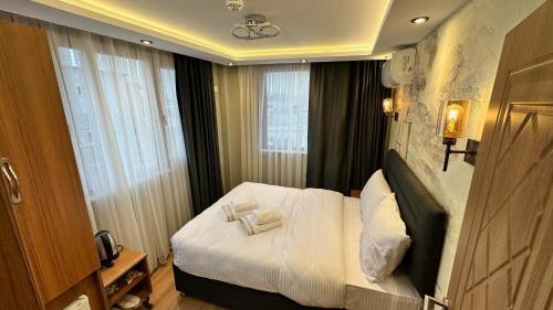 Mamma Marya Hotel Room Type - Deluxe Double Room with Sea View