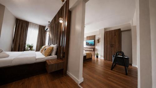 ALI KHAN HOTEL Room Type - Suite with City View ALI KHAN HOTEL Room Type - Suite with City View