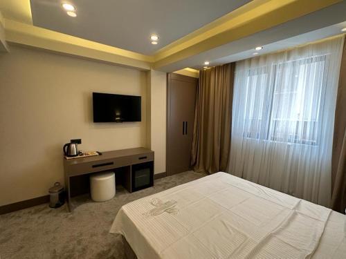 Istanblu Hotel Ataşehir - Tap to explore photos