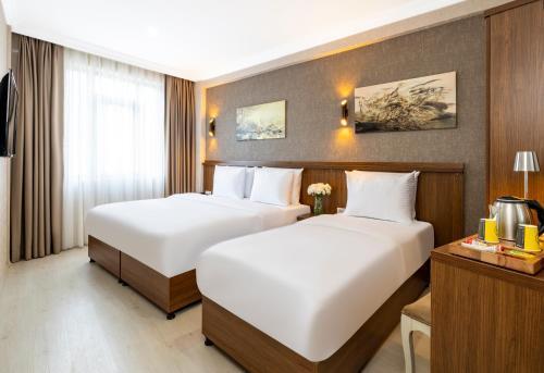 Diamond Beyazit Hotel Room Type - Deluxe Triple Room Diamond Beyazit Hotel Room Type - Deluxe Triple Room
