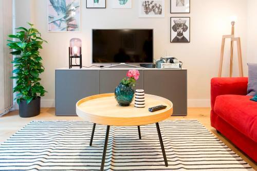 Madison Hill - Byrne Garden 3 - One bedroom home - Tap to explore photos