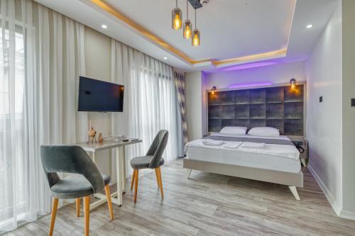 GALATAGREENAPPLEHOTEL Room Type - Deluxe Triple Room