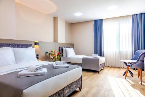 The Business Class Hotel Room Type - Superior Family Room