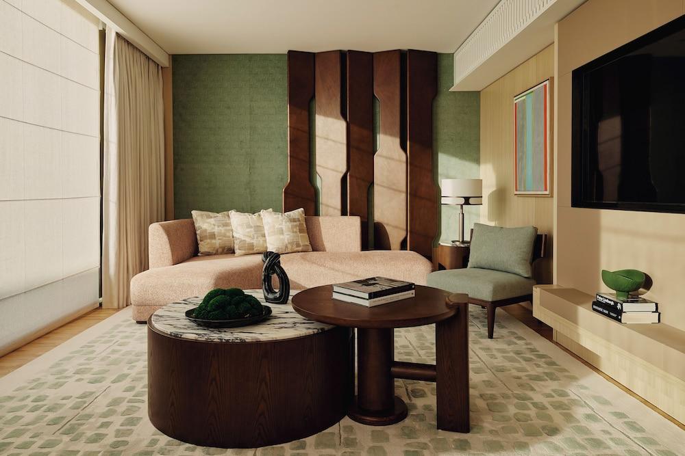 The Emory, Maybourne Room Type - Deluxe Courtyard Studio