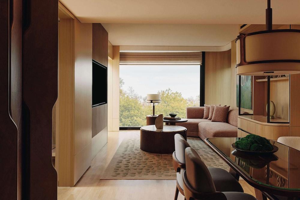 The Emory, Maybourne Room Type - Corner Park Suite