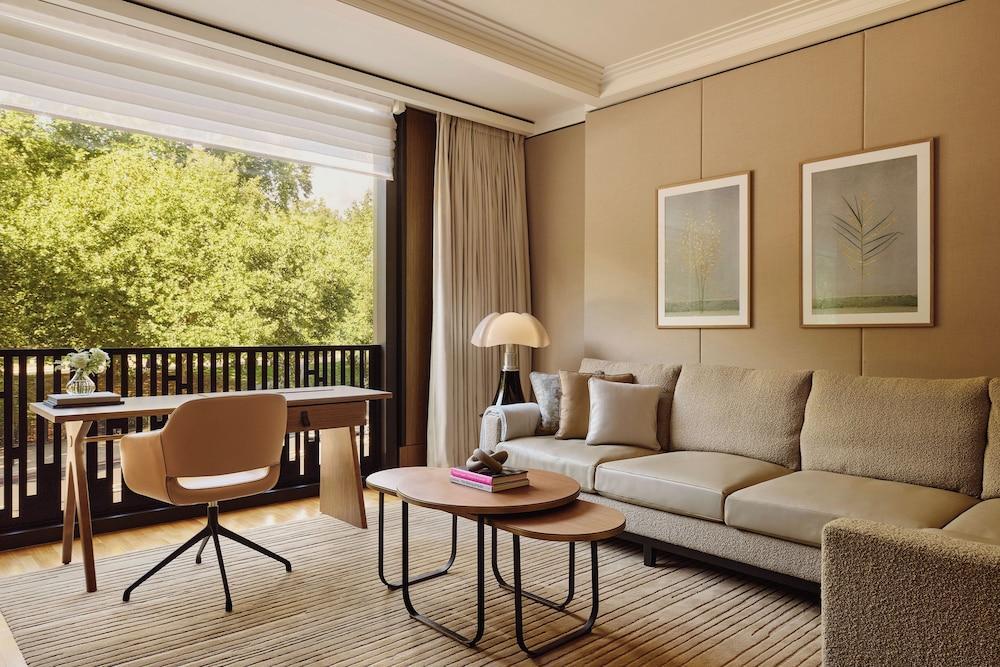 The Emory, Maybourne Room Type - Deluxe Park Junior Suite