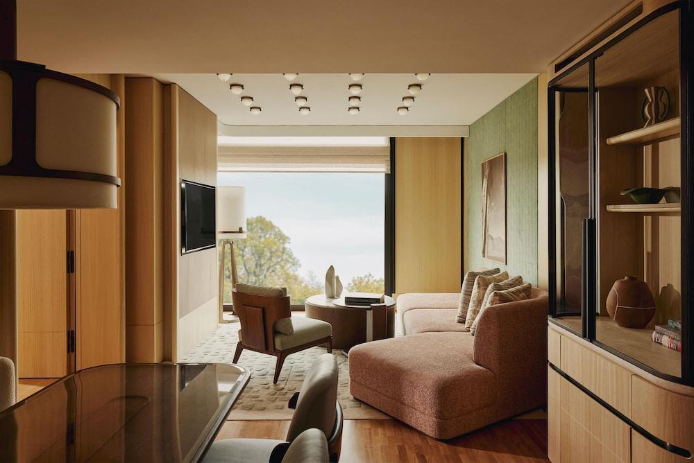 The Emory, Maybourne Room Type - Hyde Park Balcony Suite