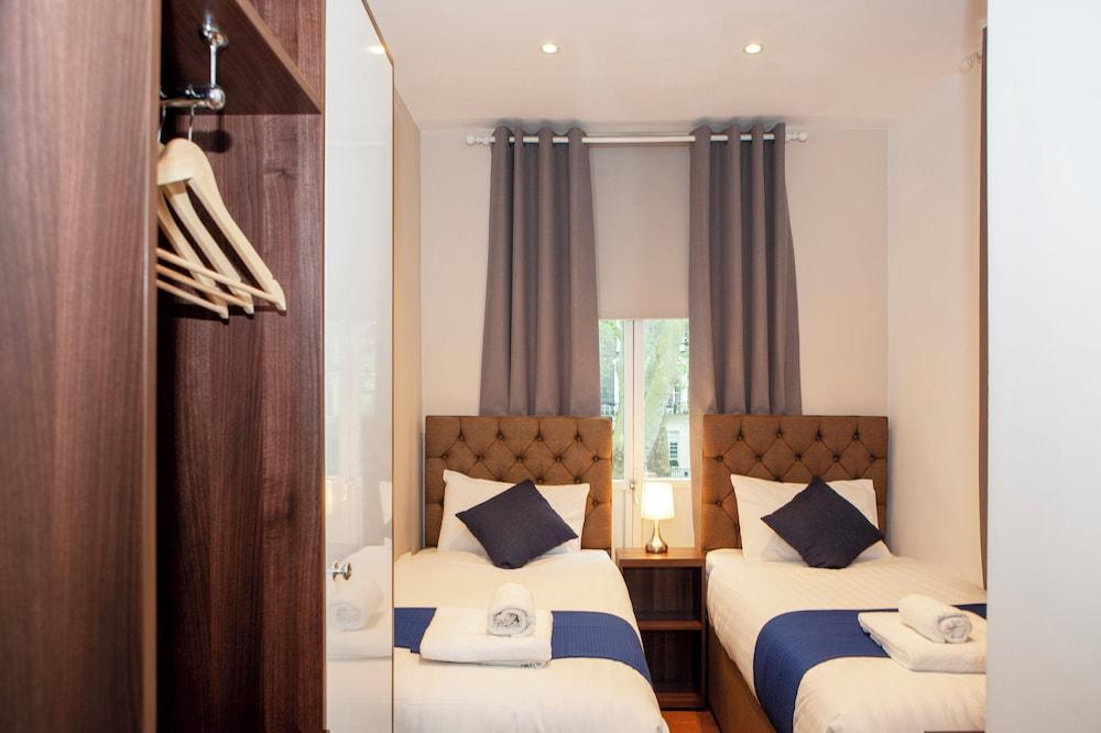 Putera Puteri Residence Room Type - Twin Room