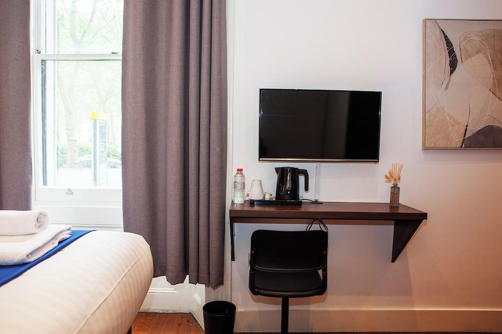 Putera Puteri Residence Room Type - Junior Suite