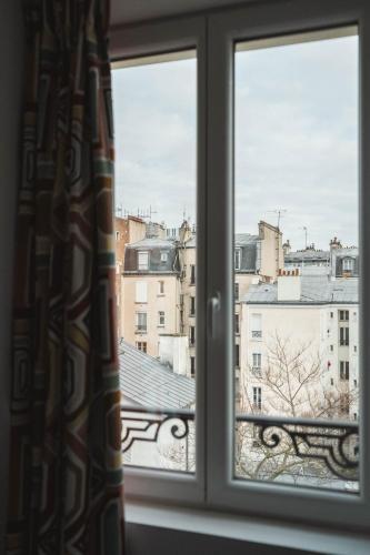 La Maison Montparnasse - Tap to explore photos