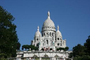Artemisia Montmartre - Tap to explore photos