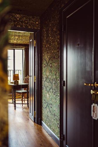 Hôtel Eldorado Paris Room Type - Suite Eldorado