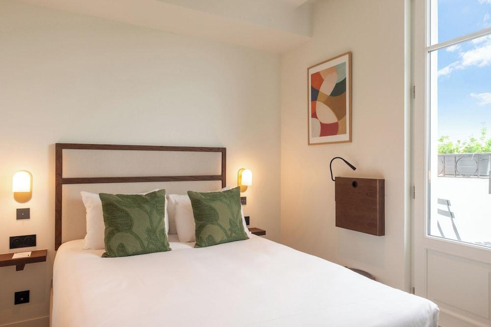 Le Lampika Hôtel Room Type - Deluxe Double Room, Balcony Le Lampika Hôtel Room Type - Deluxe Double Room, Balcony