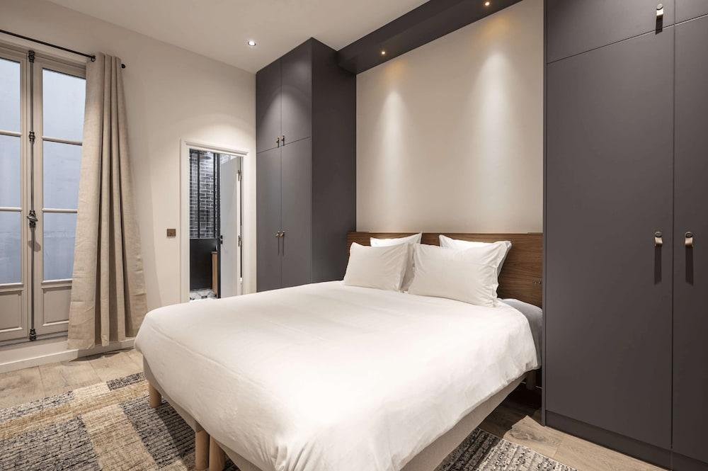 Saint Germain Residence Room Type - Deluxe Apartment Saint Germain Residence Room Type - Deluxe Apartment