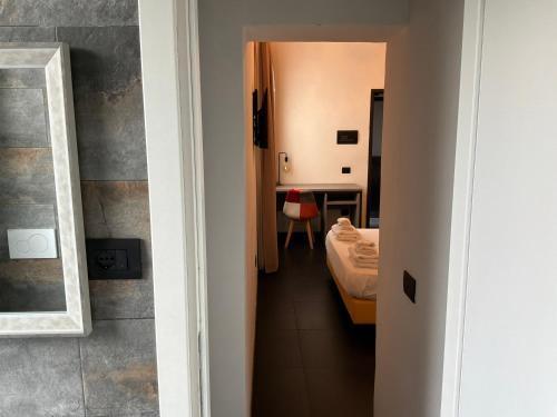 Dazio Exclusive Rooms - Tap to explore photos