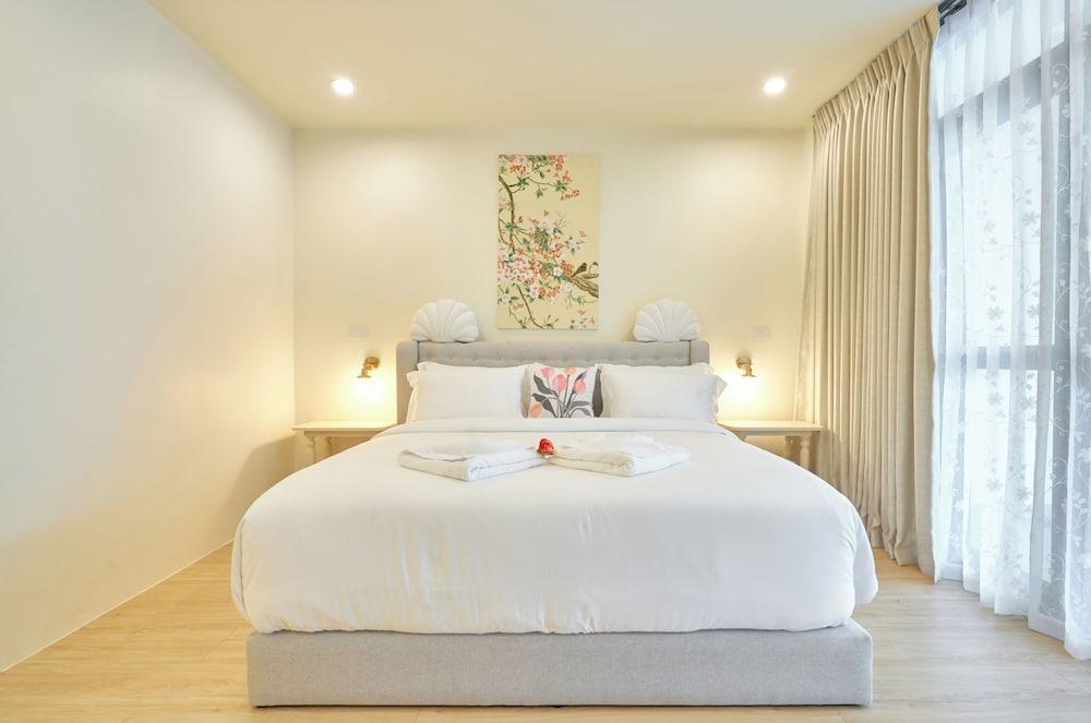 Hawa House Phuket Oldtown Room Type - Superior Double Room