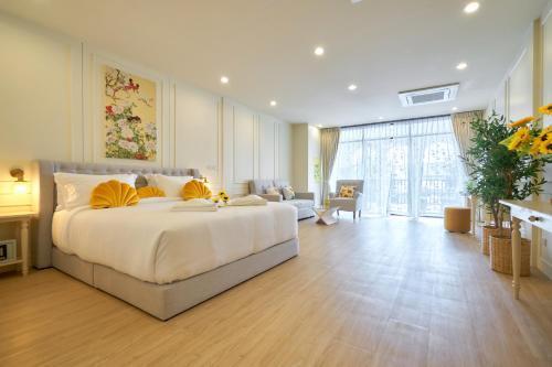 Hawa House Phuket Oldtown - Tap to explore photos