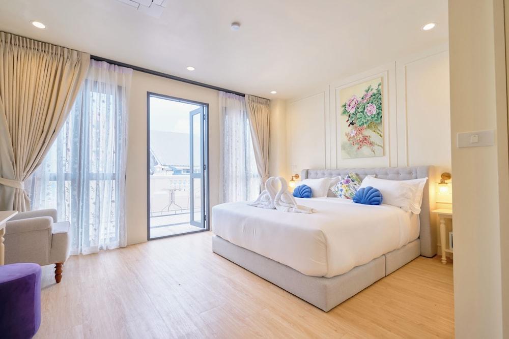 Hawa House Phuket Oldtown Room Type - Deluxe Double Room