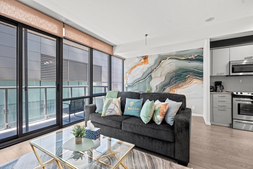 Burano Condos in Downtown Toronto Room Type - Premium Apartment, 1 Bedroom, Balcony, City View
