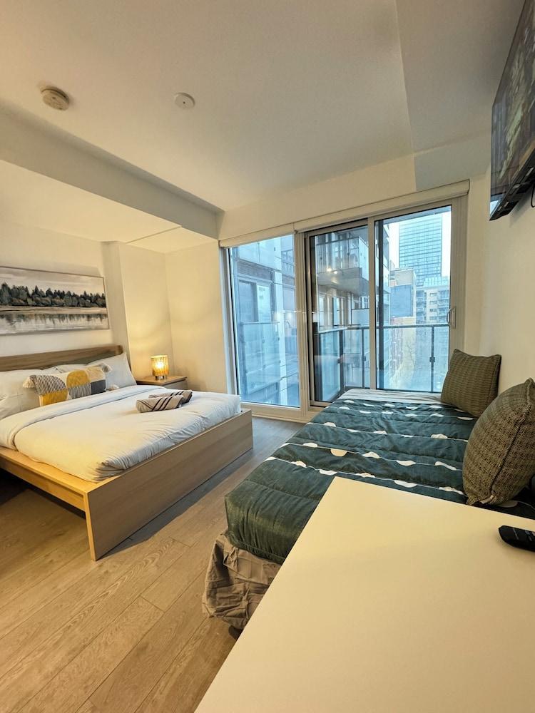 Soho Residence Jarvis - Tap to explore photos