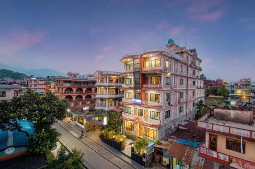 Hotel Nomad Inn - Tap to explore photos