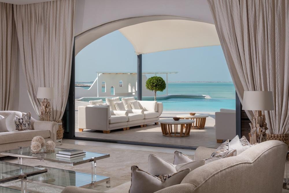 Anantara Santorini Abu Dhabi Retreat - Adults Only - Tap to explore photos