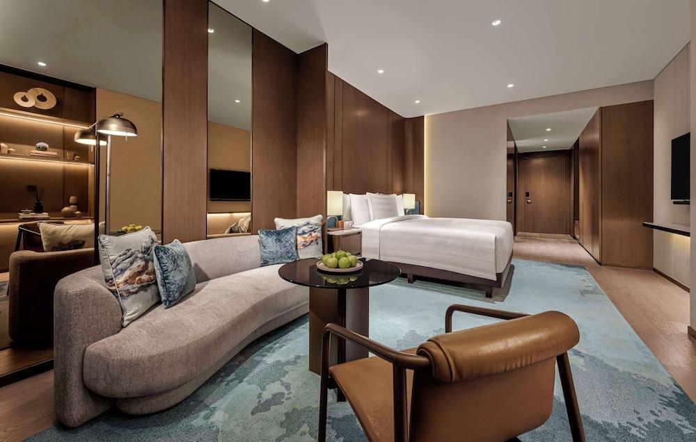Pan Pacific Jakarta - Tap to explore photos