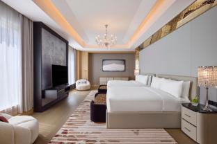Hilton Shanghai City Center Room Type - KING PRESIDENTIAL SUITE