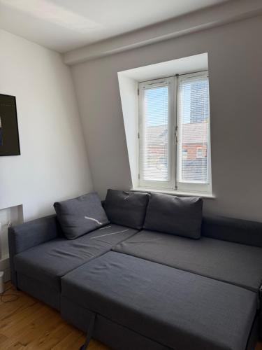 Central , bright and modern flat up to 4 people - Tap to explore photos