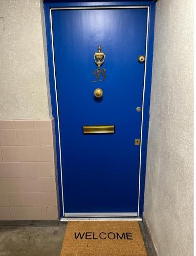 Kim33 Two Bedroom Apartment Central London - Tap to explore photos