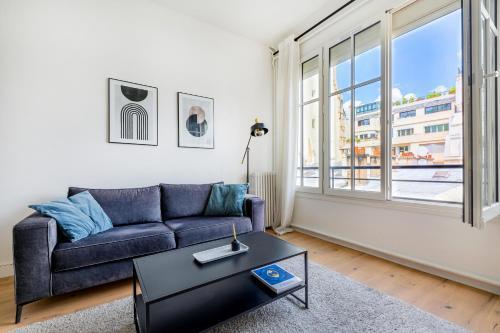 Le Cygne des Champs-Elysées - Mobility lease - Tap to explore photos
