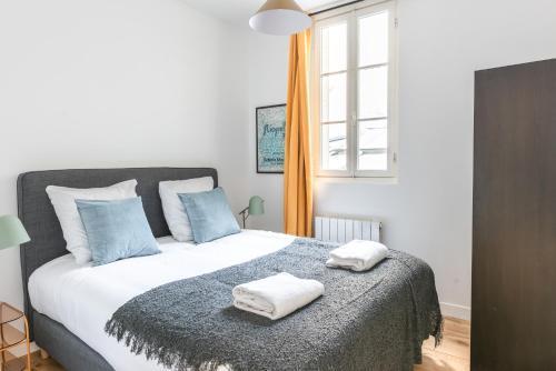 Fantastic Architect Loft - 10 guests - near Metro - Tap to explore photos