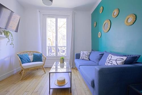 Luxury in the so chic 16th district - Tap to explore photos