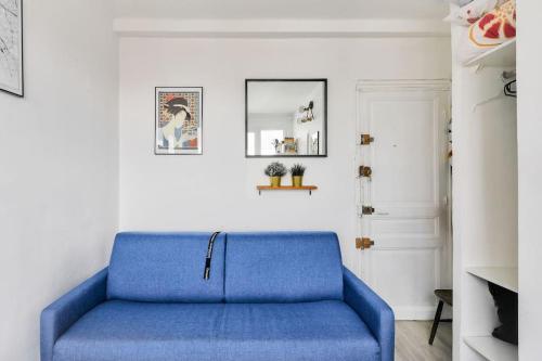 Studio w/view on Paris roof 2min to Metro Charonne - Tap to explore photos