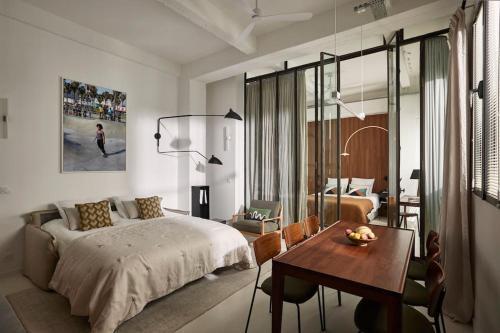 Stylish Loft - 2BR and 2BA - Tap to explore photos