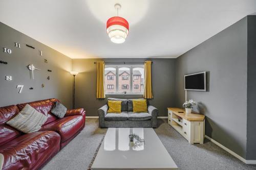 Cosy 2 BDR Flat with Free Parking near Tower Bridge - Tap to explore photos