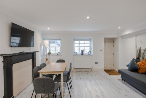 Park view / Baker Street / Marylebone Apartments - Tap to explore photos